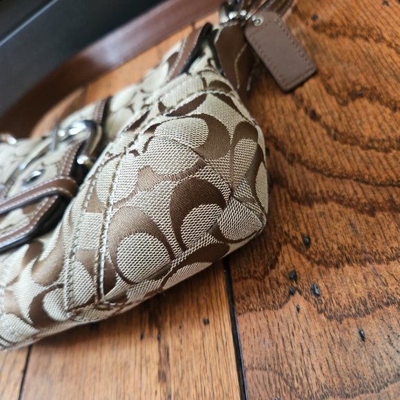 Vintage Y2K Coach Soho Hobo Shoulder Bag - Picture 14 of 16